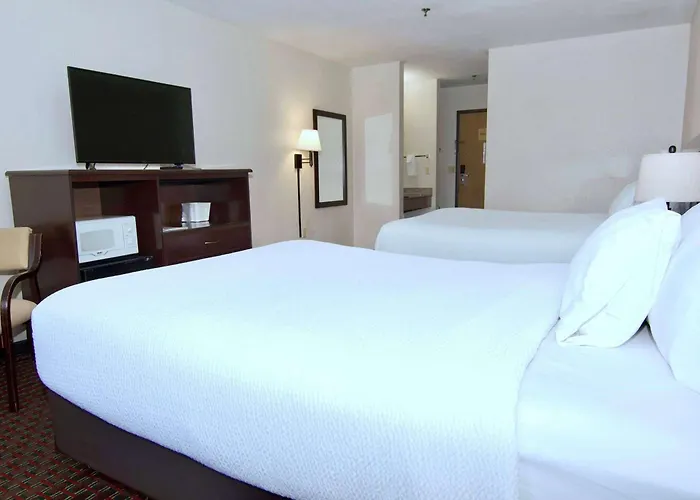 Ramada By Wyndham Tell City