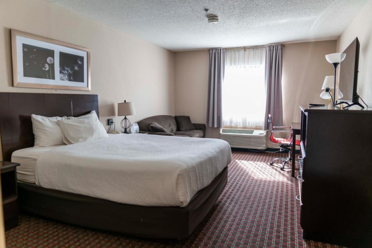 Ramada By Wyndham Tell Hotel Tell City