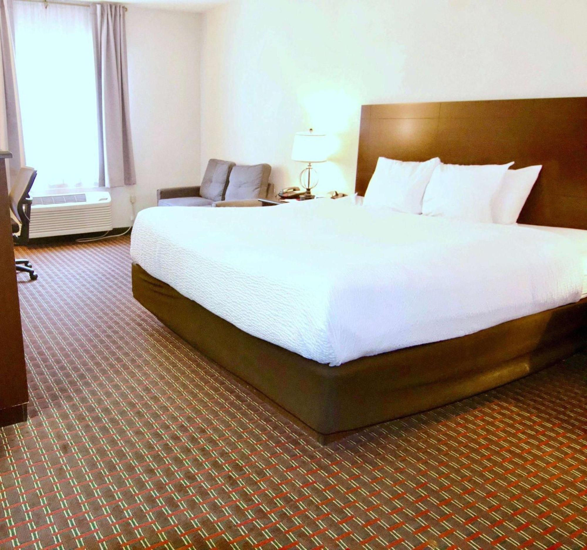Hotel Ramada By Wyndham Tell Tell City