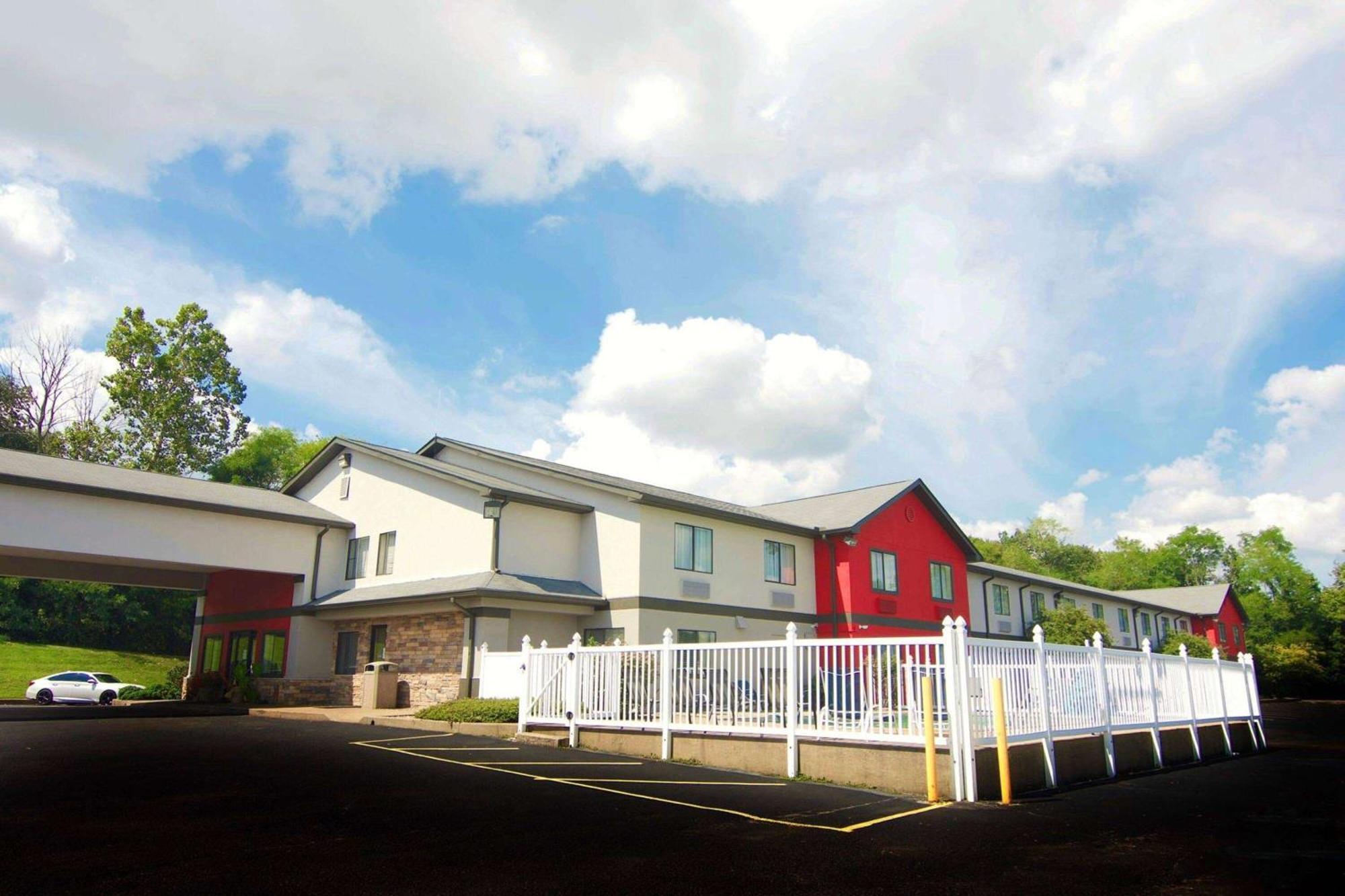 Ramada By Wyndham Tell Tell City