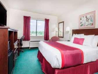 Ramada By Wyndham Tell Hotel